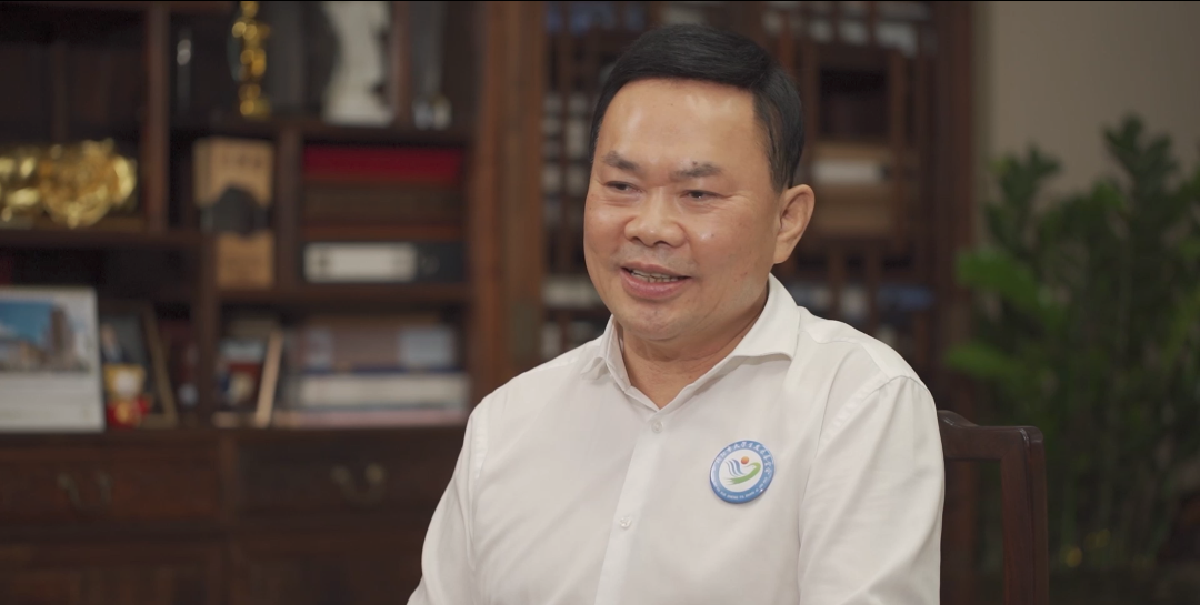 公益的力量丨中裝建設(shè)董事長莊重：慕賢思齊，大山儒商丹心為公益